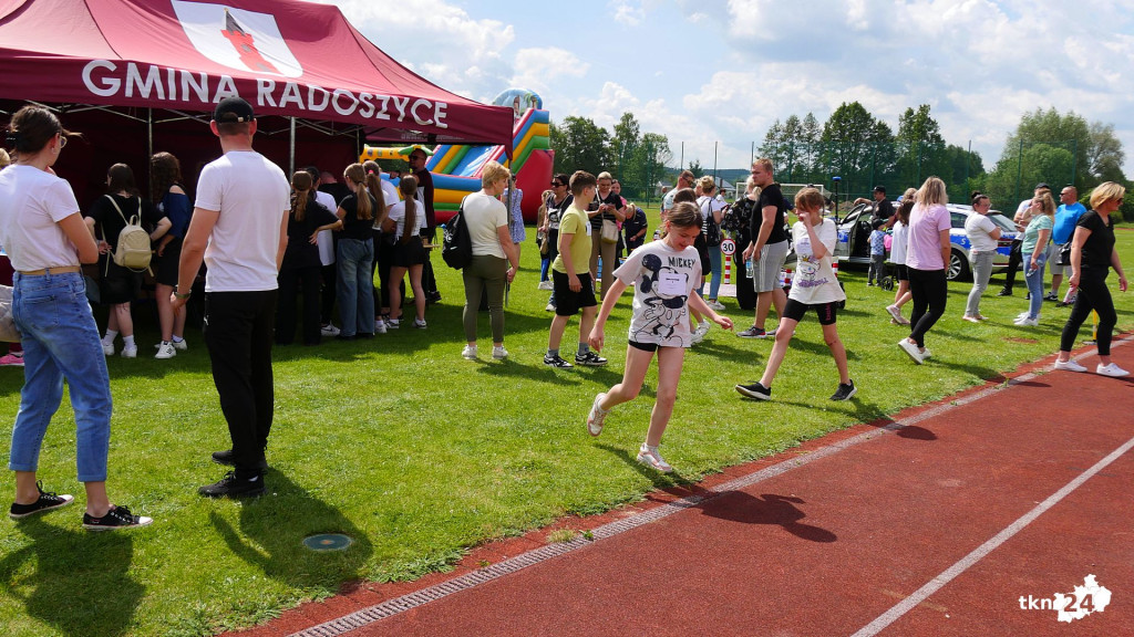 Radośnie i sportowo. Dzień Dziecka w Radoszycach [wideo, zdjęcia]
