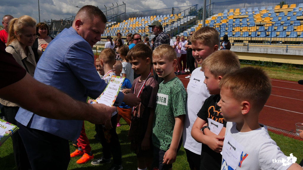 Radośnie i sportowo. Dzień Dziecka w Radoszycach [wideo, zdjęcia]