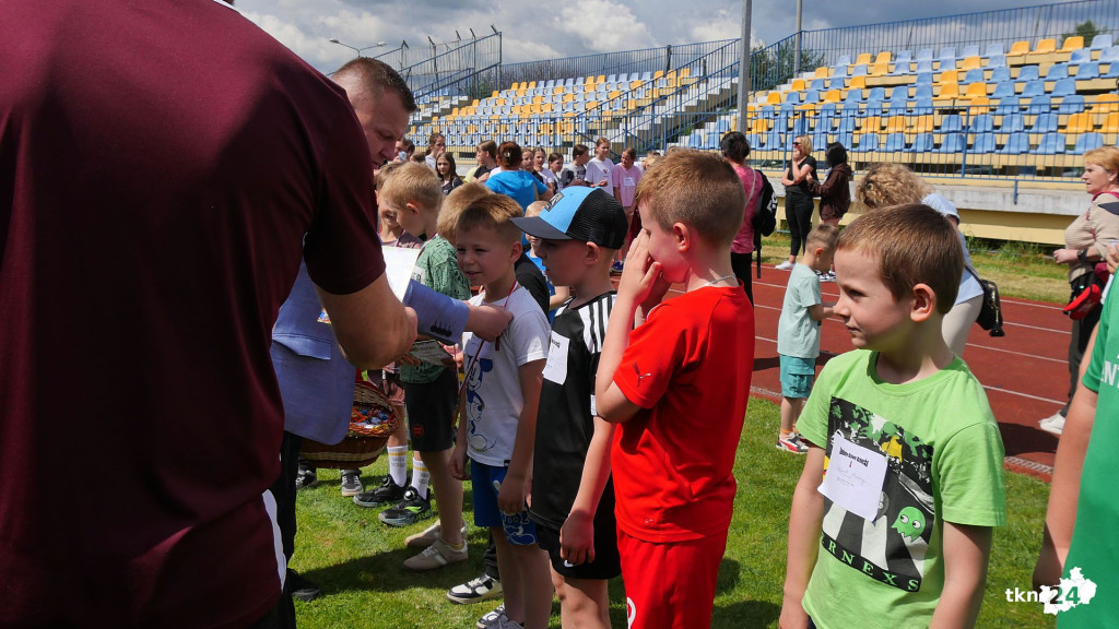 Radośnie i sportowo. Dzień Dziecka w Radoszycach [wideo, zdjęcia]