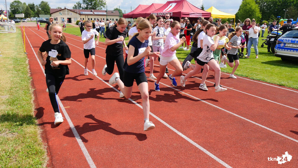 Radośnie i sportowo. Dzień Dziecka w Radoszycach [wideo, zdjęcia]