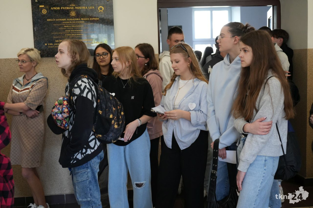 Tańce, słodkości i wiele atrakcji podczas Dnia Otwartego w I Liceum Ogólnokształcącym w Końskich [wideo, zdjęcia]