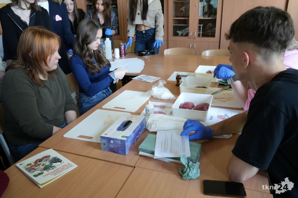 Tańce, słodkości i wiele atrakcji podczas Dnia Otwartego w I Liceum Ogólnokształcącym w Końskich [wideo, zdjęcia]