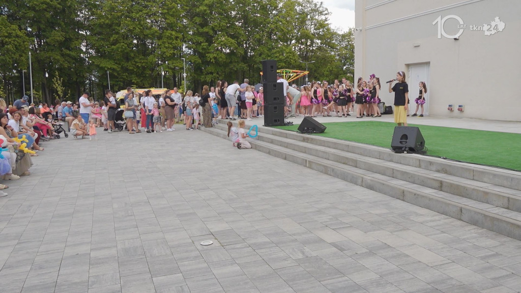 Dzień Dziecka w Końskich. Tłumnie przy KCK-u! [WIDEO, zdjęcia]