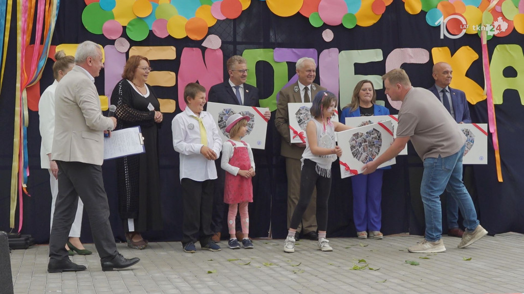 Uroczysty Dzień Dziecka w Specjalnym Ośrodku Szkolno-Wychowawczym w Baryczy [wideo, zdjęcia]