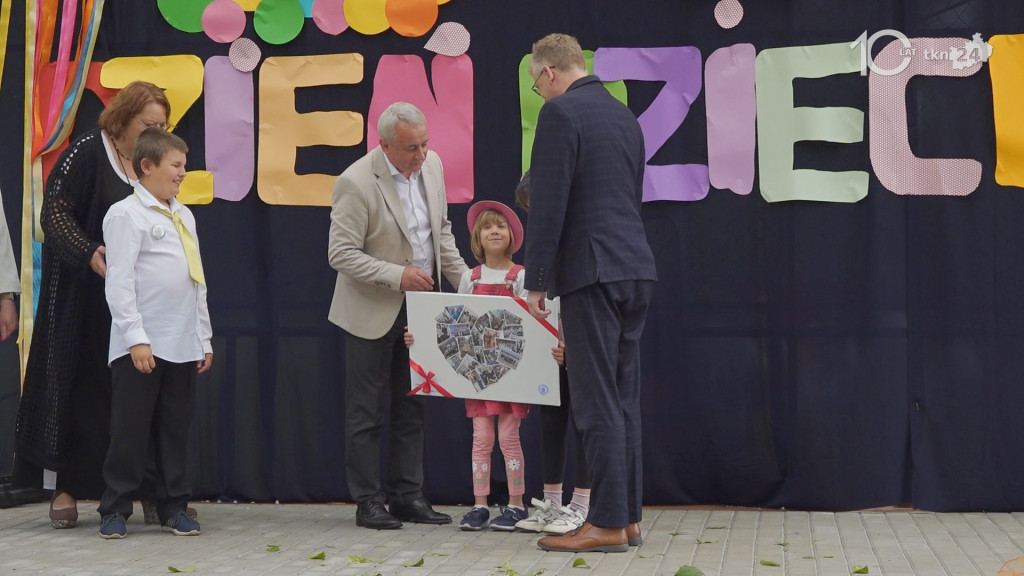 Uroczysty Dzień Dziecka w Specjalnym Ośrodku Szkolno-Wychowawczym w Baryczy [wideo, zdjęcia]