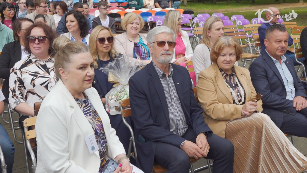 Uroczysty Dzień Dziecka w Specjalnym Ośrodku Szkolno-Wychowawczym w Baryczy [wideo, zdjęcia]