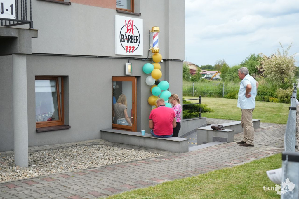 Szukasz dobrego męskiego fryzjera lub barbera? Odwiedź LA Barber w Smykowie! [zdjęcia]