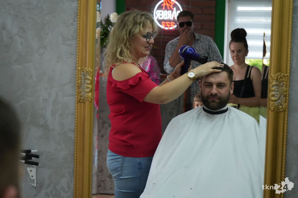 Szukasz dobrego męskiego fryzjera lub barbera? Odwiedź LA Barber w Smykowie! [zdjęcia]