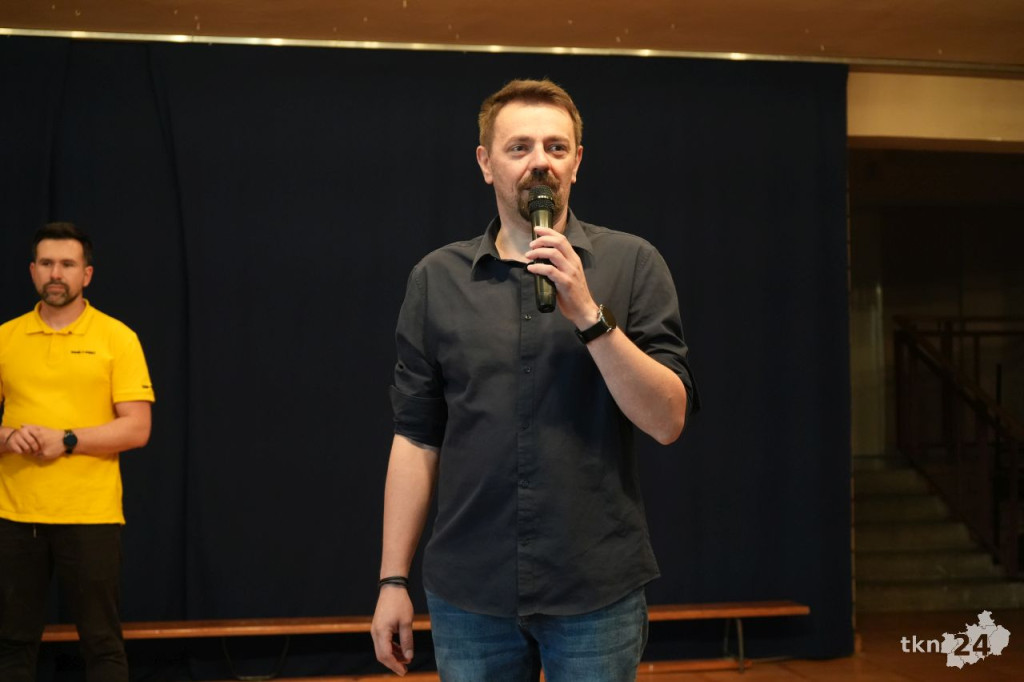 O bezpieczeństwie najmłodszych w podróży edukowali w koneckiej szkole [wideo, zdjęcia]