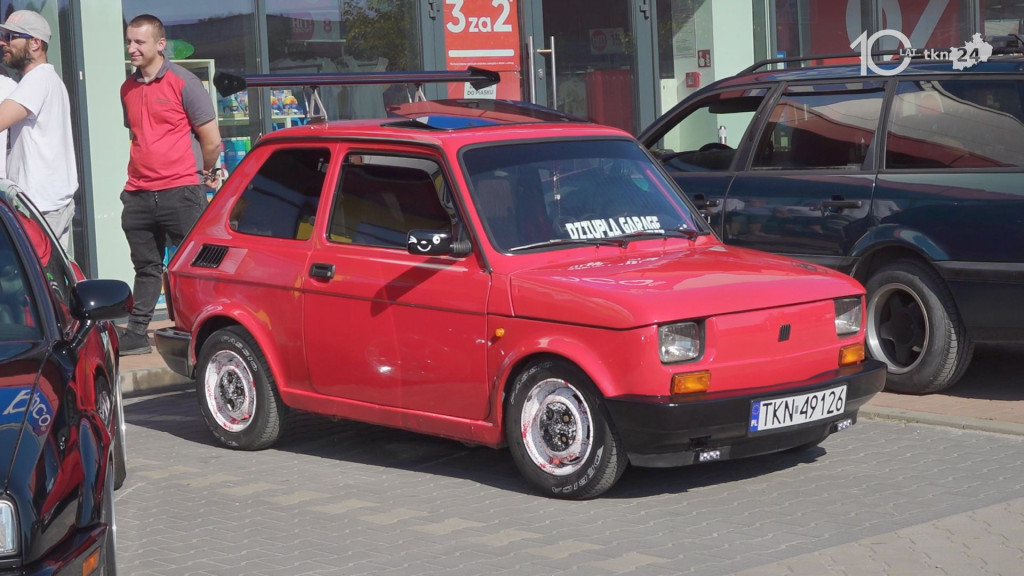 Spotkanie fanów motoryzacji w Końskich. Ze wsparciem dla Oliwki Nowek [wideo, zdjęcia]