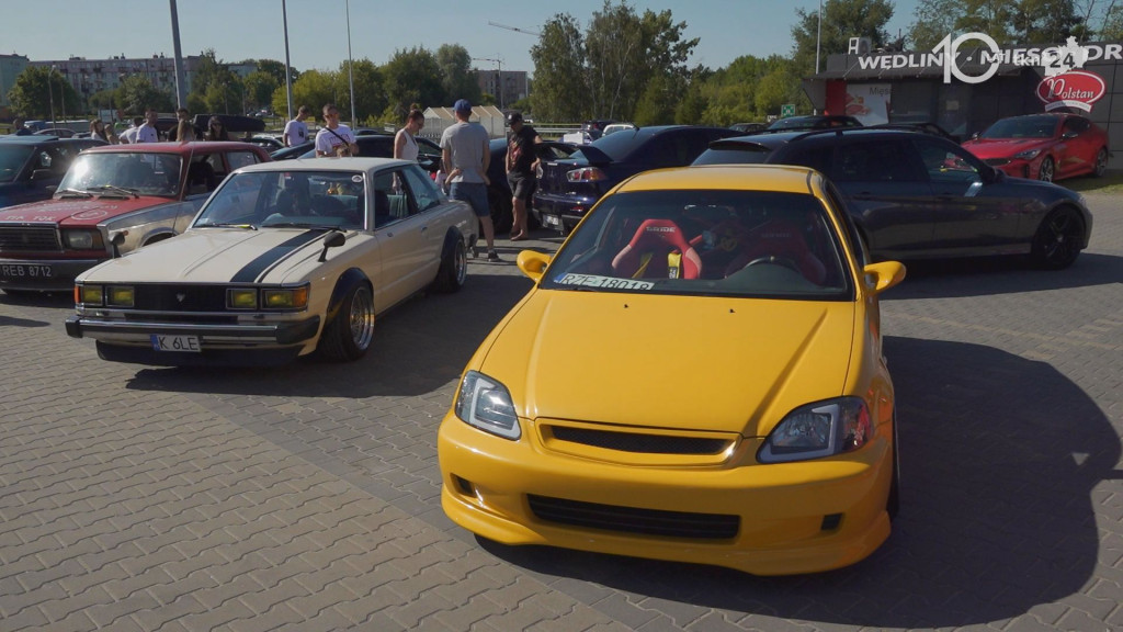 Spotkanie fanów motoryzacji w Końskich. Ze wsparciem dla Oliwki Nowek [wideo, zdjęcia]
