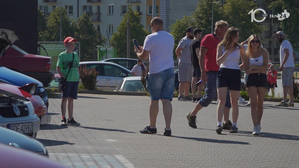 Spotkanie fanów motoryzacji w Końskich. Ze wsparciem dla Oliwki Nowek [wideo, zdjęcia]