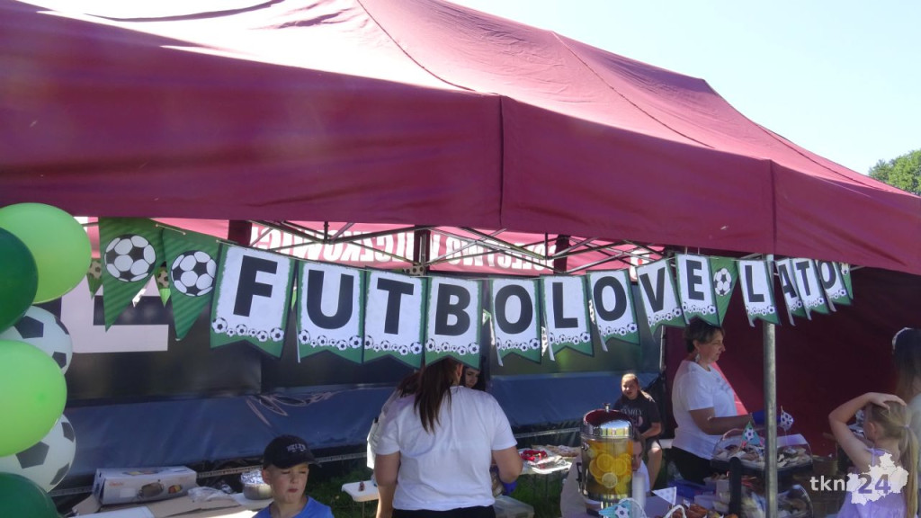 Futbolove lato w Szóstakach. Sport i pomaganie [wideo, zdjęcia]