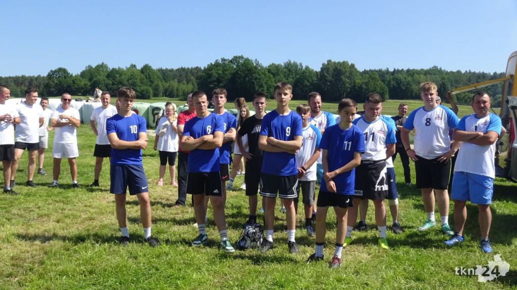 Futbolove lato w Szóstakach. Sport i pomaganie [wideo, zdjęcia]