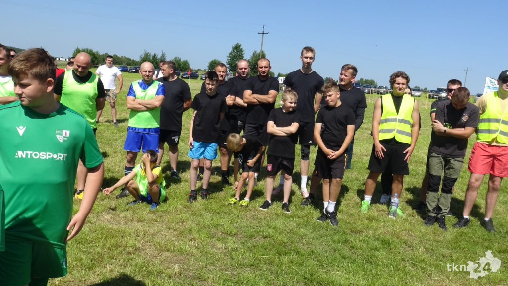 Futbolove lato w Szóstakach. Sport i pomaganie [wideo, zdjęcia]