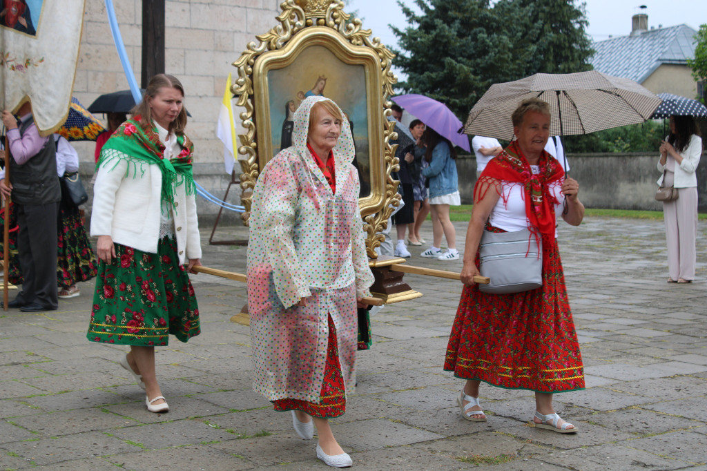 Uroczyste obchody Bożego Ciała w Miedzierzy [zdjęcia]