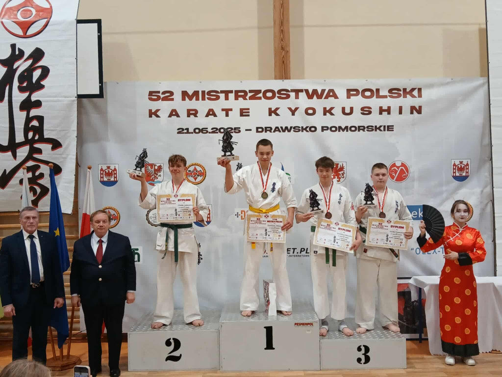 Cieszkowska i Sielska mistrzyniami Polski. Świetny turniej dla koneckiego klubu [zdjęcia]