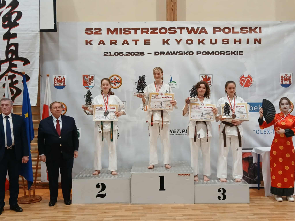 Cieszkowska i Sielska mistrzyniami Polski. Świetny turniej dla koneckiego klubu [zdjęcia]