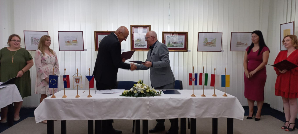 Delegacja z Końskich z wizytą w partnerskiej Šaľi na Słowacji [zdjęcia]
