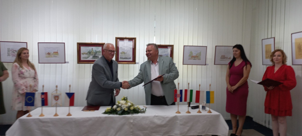 Delegacja z Końskich z wizytą w partnerskiej Šaľi na Słowacji [zdjęcia]