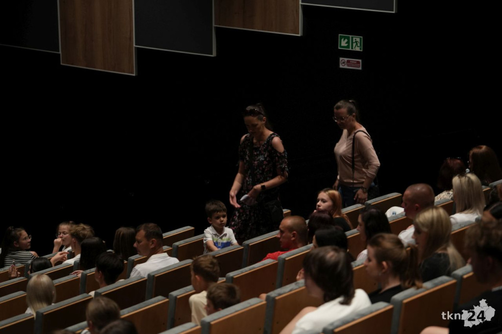 Król Latino wystąpił w Koneckim Centrum Kultury. Tłumy przybyły na koncert Skolima [zdjęcia]