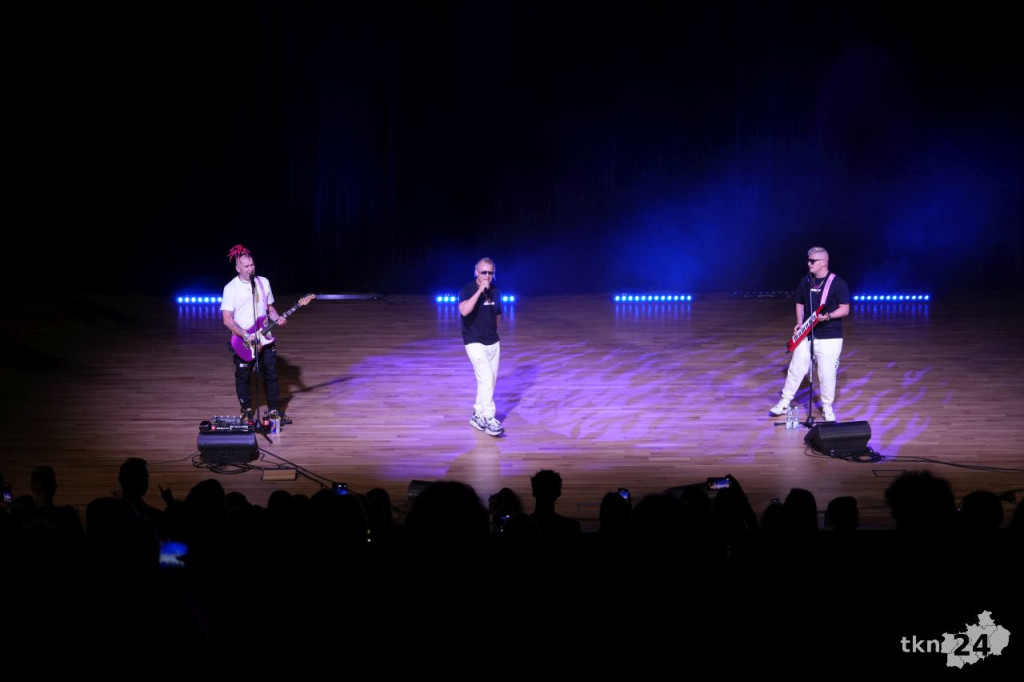 Król Latino wystąpił w Koneckim Centrum Kultury. Tłumy przybyły na koncert Skolima [zdjęcia]