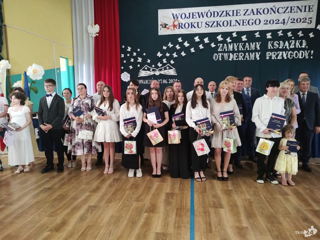 Wojewódzkie zakończenie roku szkolnego w Gowarczowie [wideo, zdjęcia]