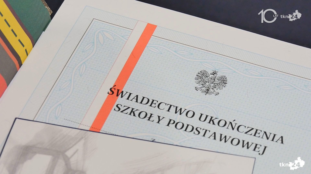 Ostatni dzwonek wybrzmiał. Czas na wakacje! [wideo,  zdjęcia]