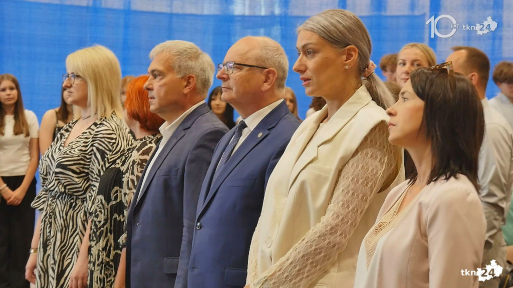 Ostatni dzwonek wybrzmiał. Czas na wakacje! [wideo,  zdjęcia]