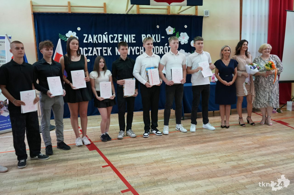 Ostatni dzwonek wybrzmiał. Czas na wakacje! [wideo,  zdjęcia]