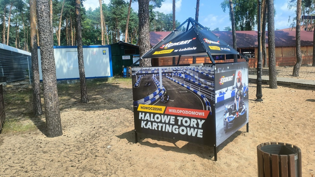 Nowe przebieralnie na plaży w Sielpi! [zdjęcia]