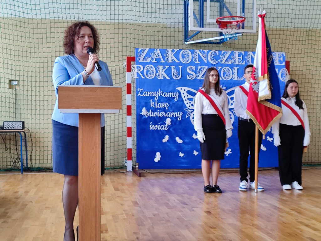 Szkoły w Czermnie i Fałkowie zakończyły rok szkolny 2024/2025 [zdjęcia]