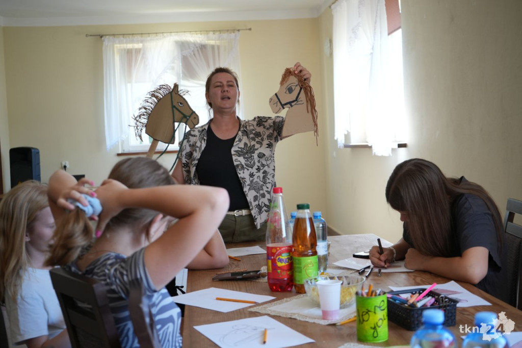 Hobby Horse i zajęcia taneczne na Wakacjach z GCKiB w Giełzowie [wideo, zdjęcia]