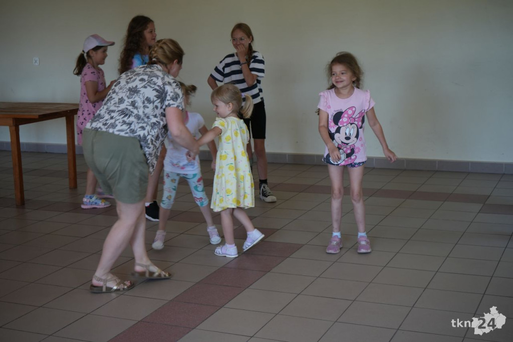 Hobby Horse i zajęcia taneczne na Wakacjach z GCKiB w Giełzowie [wideo, zdjęcia]