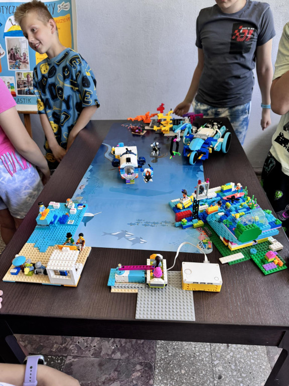 Szkoły z gminy Stąporków wkroczyły w świat technologii z FIRST LEGO League Explore [zdjęcia]