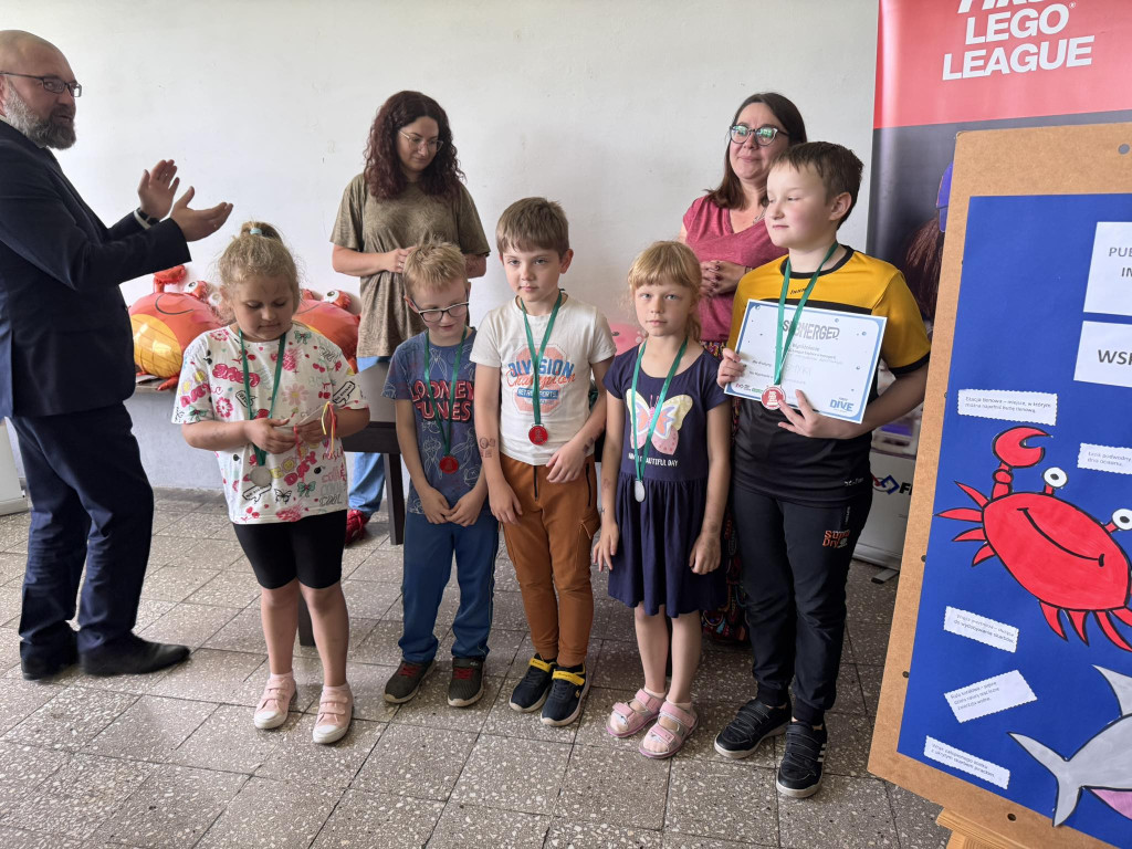 Szkoły z gminy Stąporków wkroczyły w świat technologii z FIRST LEGO League Explore [zdjęcia]