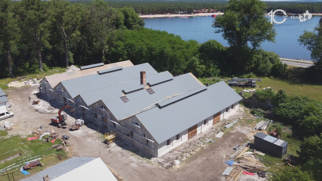Muzeum w Sielpi zyskuje nowe oblicze. Dach już niemal na ukończeniu [wideo, zdjęcia]