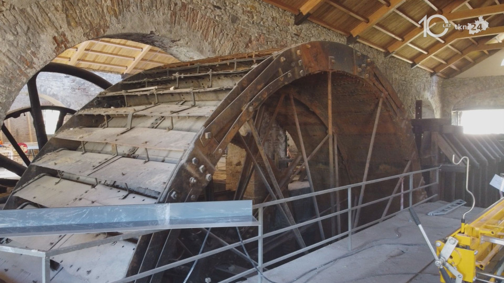 Muzeum w Sielpi zyskuje nowe oblicze. Dach już niemal na ukończeniu [wideo, zdjęcia]