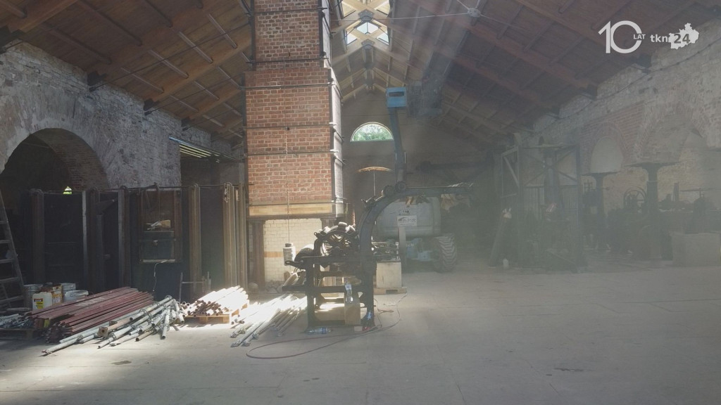 Muzeum w Sielpi zyskuje nowe oblicze. Dach już niemal na ukończeniu [wideo, zdjęcia]