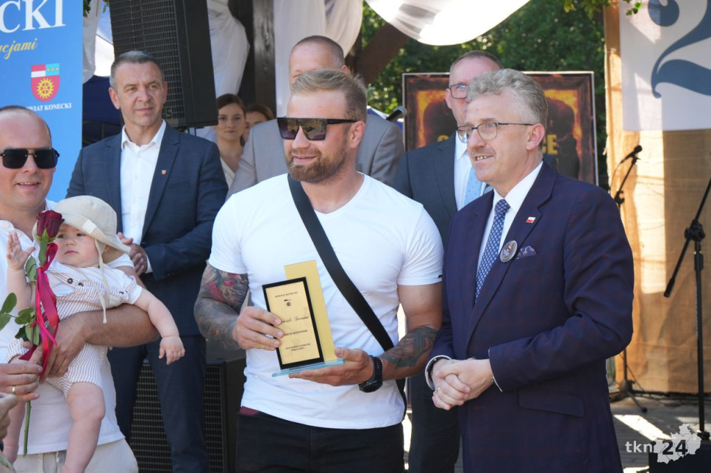 Nagrody powiatu koneckiego rozdane! Poznajcie laureatów! [wideo, zdjęcia]