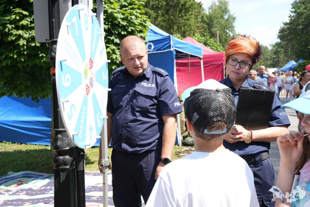 Święto policji także w Sielpi. Mundurowi zaprosili na piknik [wideo, zdjęcia]