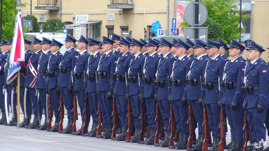 Wojewódzkie obchody Święta Policji w Końskich. Relacja wideo i foto