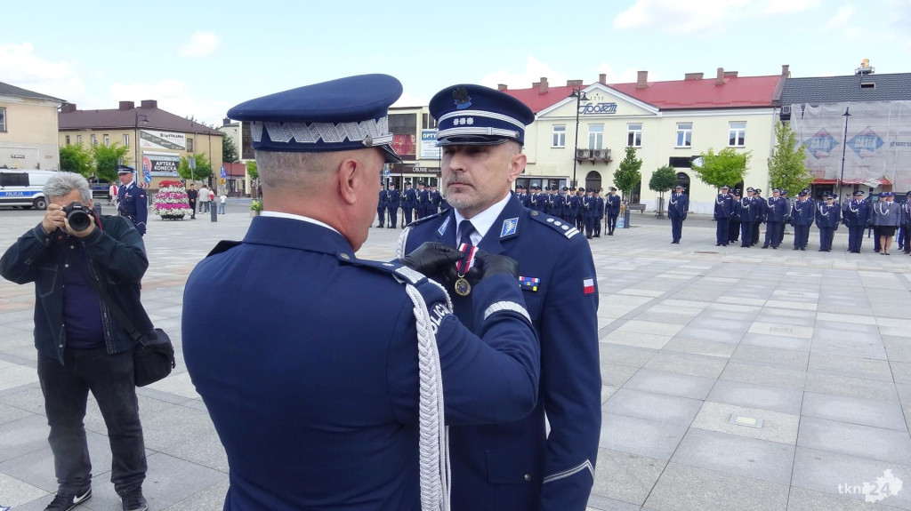 Wojewódzkie obchody Święta Policji w Końskich. Relacja wideo i foto