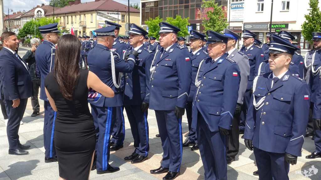Wojewódzkie obchody Święta Policji w Końskich. Relacja wideo i foto