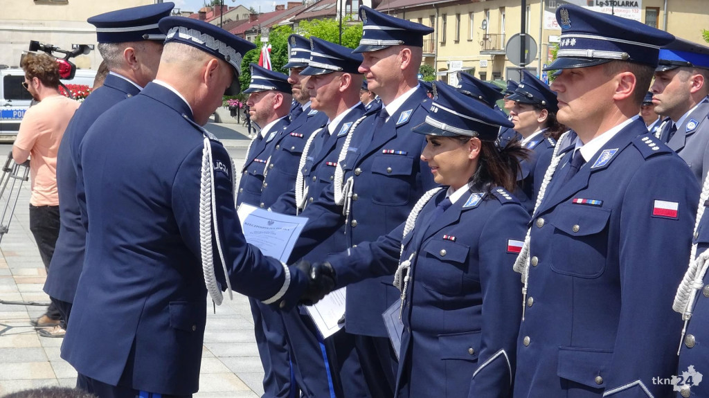Wojewódzkie obchody Święta Policji w Końskich. Relacja wideo i foto