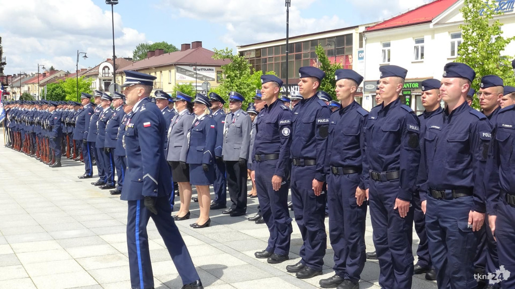 Wojewódzkie obchody Święta Policji w Końskich. Relacja wideo i foto
