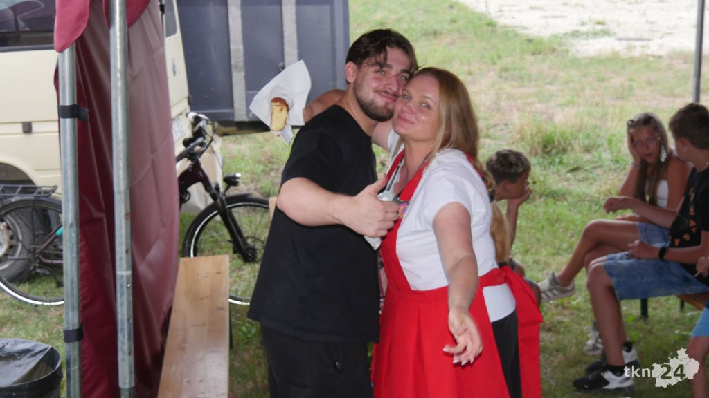 Znakomita zabawa nad Zalewem Antoniów. Radoszyczanie Dzieciom 2025 [wideo, zdjęcia]