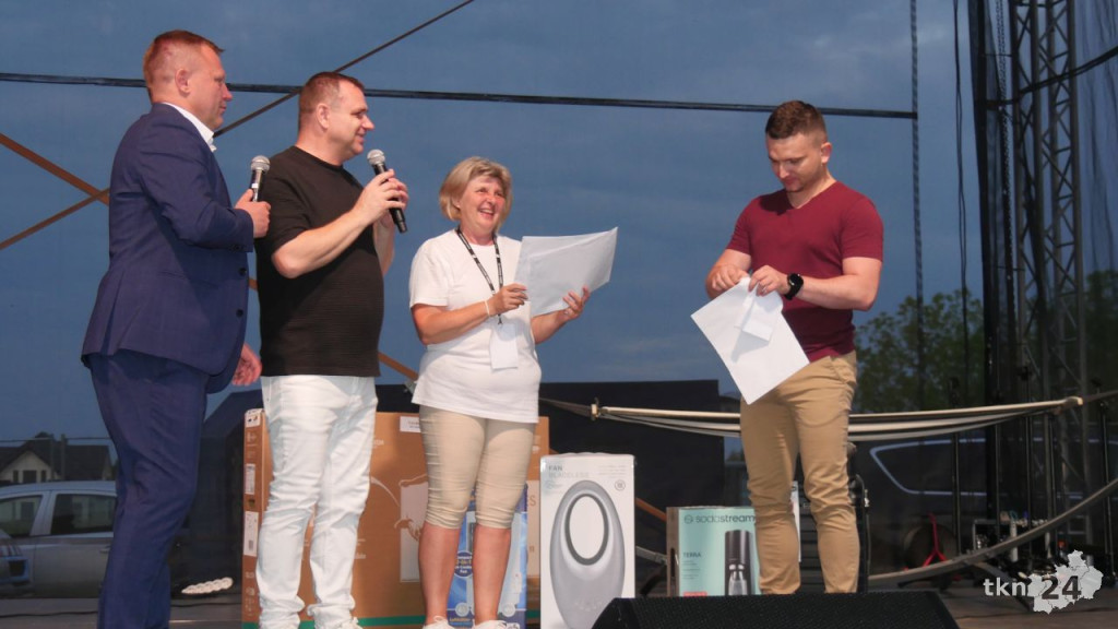 Znakomita zabawa nad Zalewem Antoniów. Radoszyczanie Dzieciom 2025 [wideo, zdjęcia]