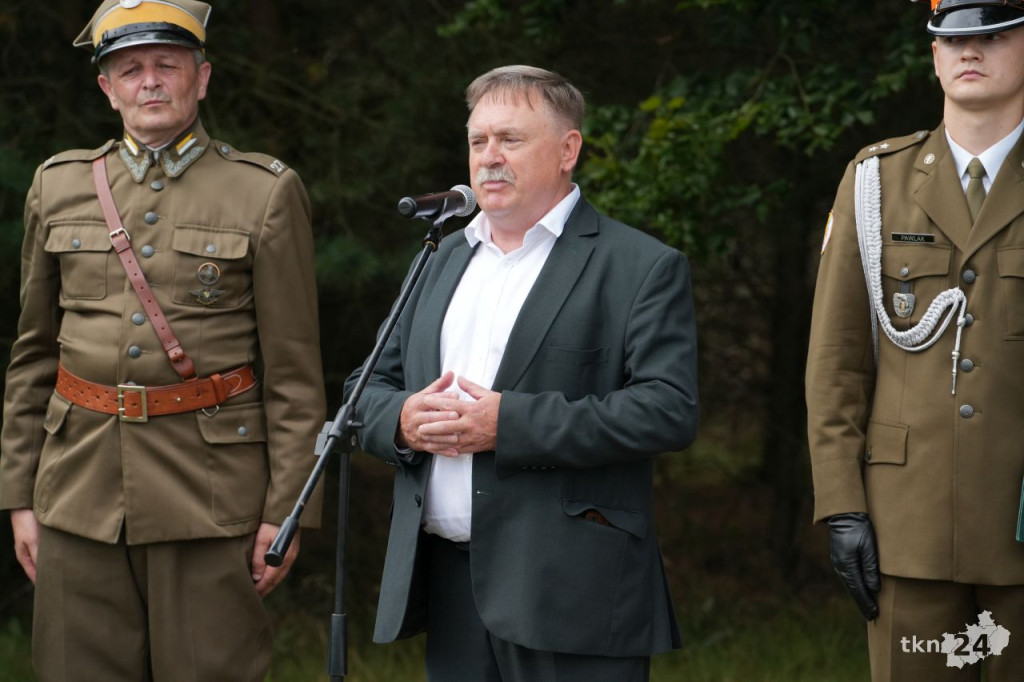 Efektowna rekonstrukcja historyczna i uroczystości w Białym Ługu [fotorelacja]