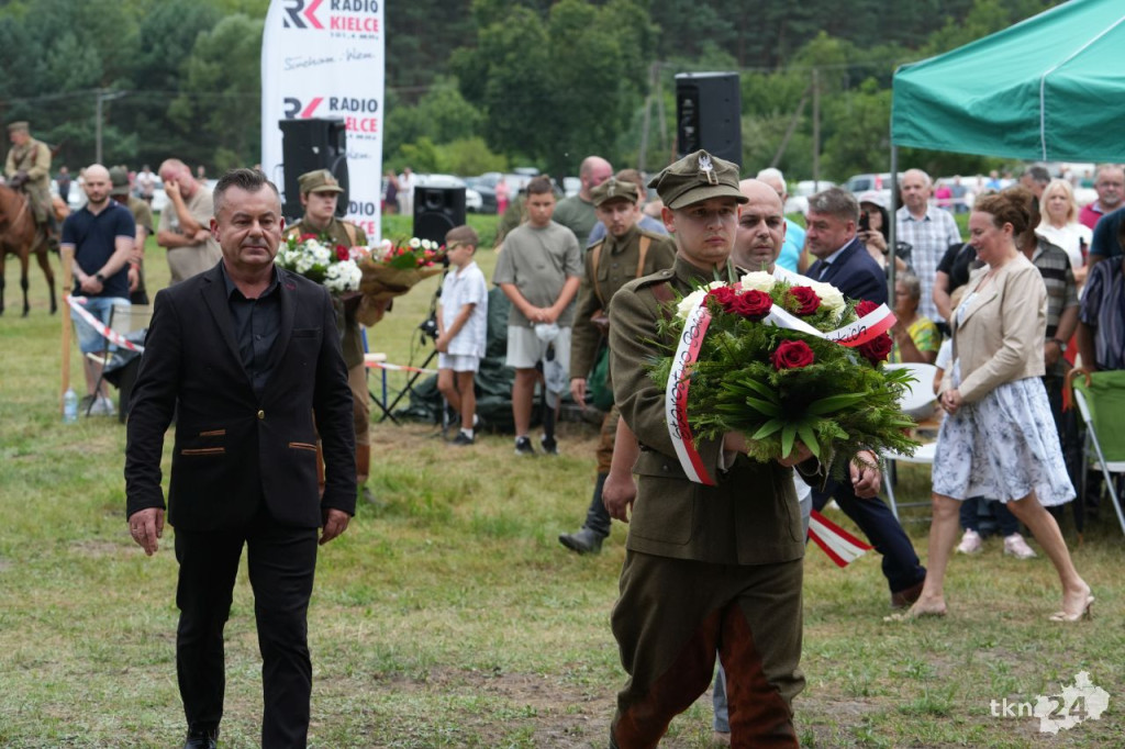 Efektowna rekonstrukcja historyczna i uroczystości w Białym Ługu [fotorelacja]